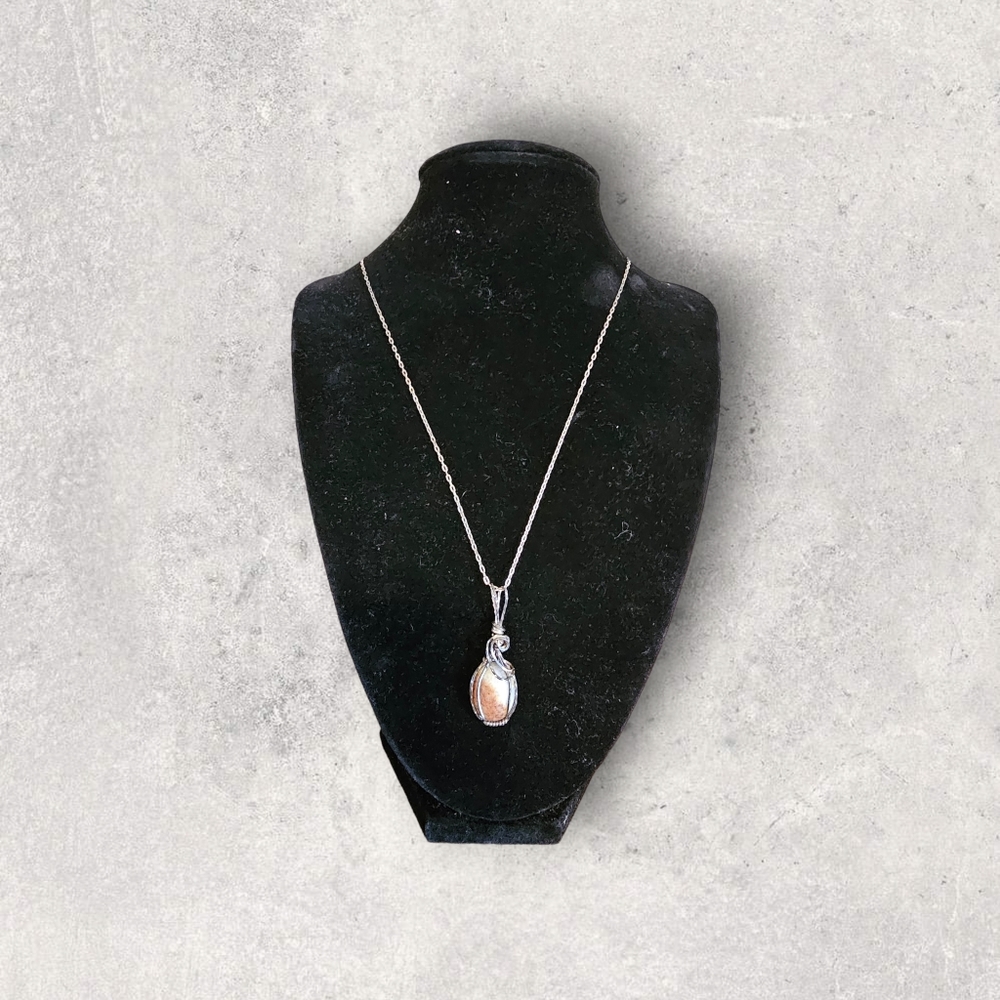 Beautiful sterling silver necklace‎